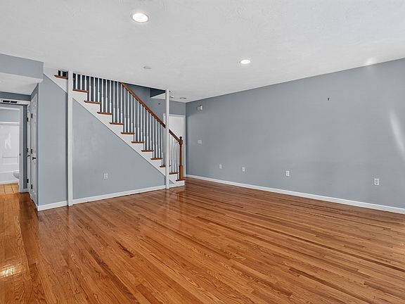 5th image of 30 Cameron St APT 7