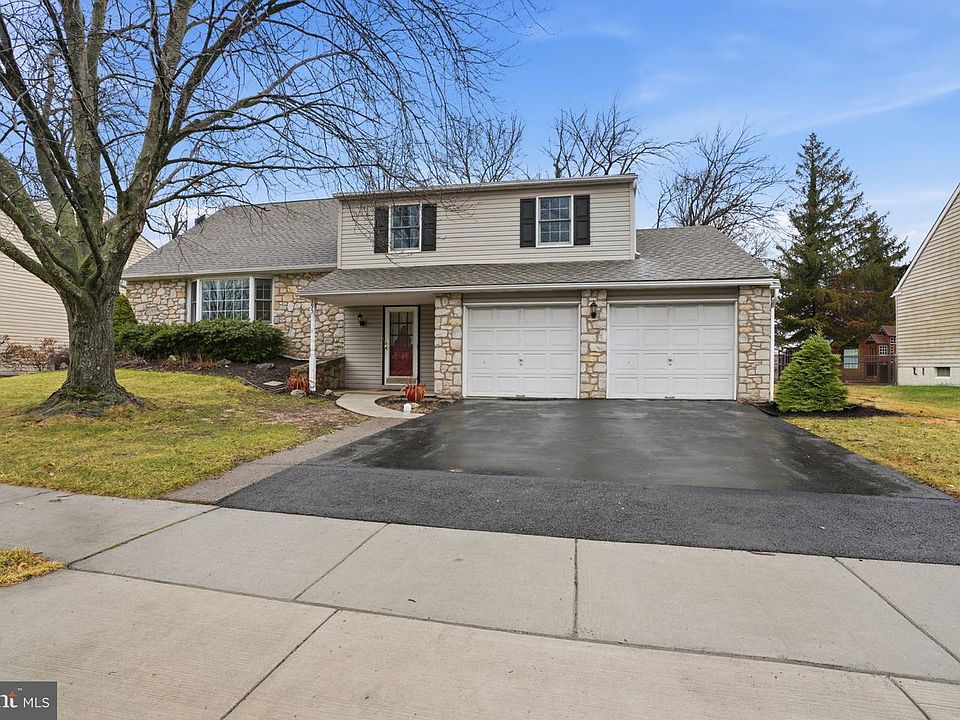 1st image of 195 Gilbert Dr