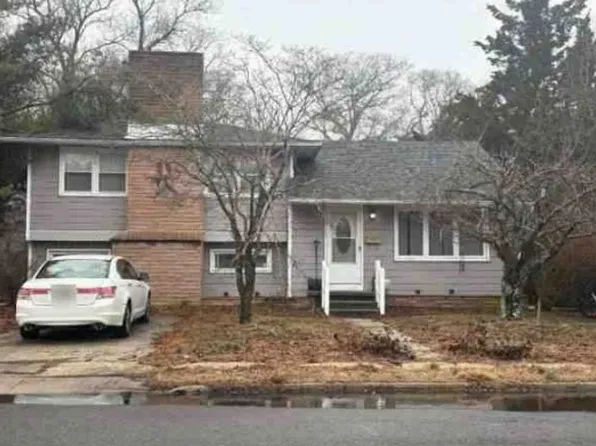 42 Colonial Ave, Cape May Court House, NJ 08210