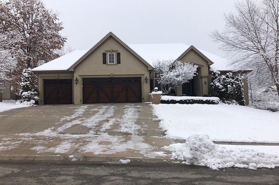 1st image of 7849 N Dawn Ave