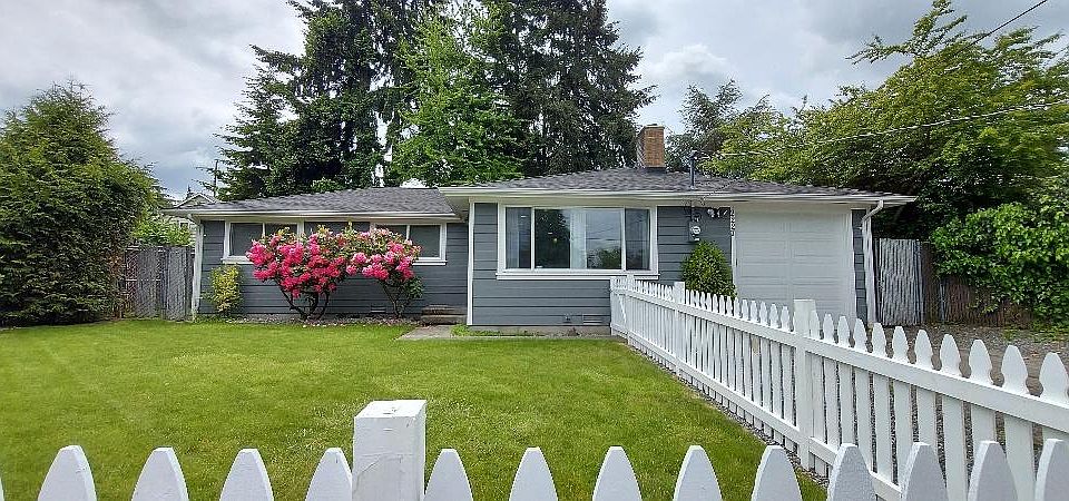 Beautiful Mid Century appeal!