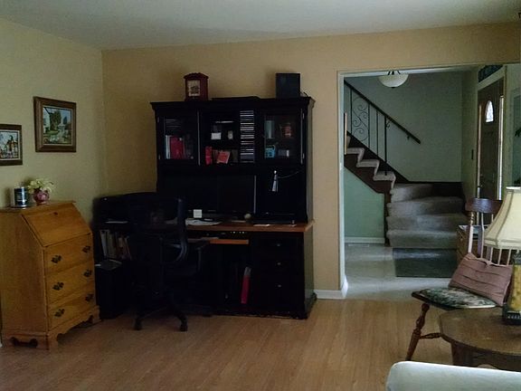 4th image of 1217 N Ashland Ave