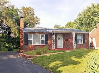 7843 Ahern Ave, Saint Louis, MO 63130