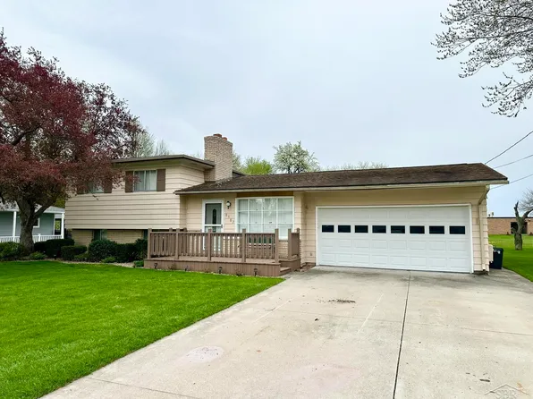 8587 Herbert St, Saginaw, MI 48609
