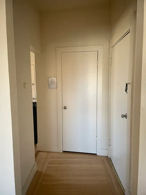 1 bed, 561 sqft, $1,650 — Photo 4