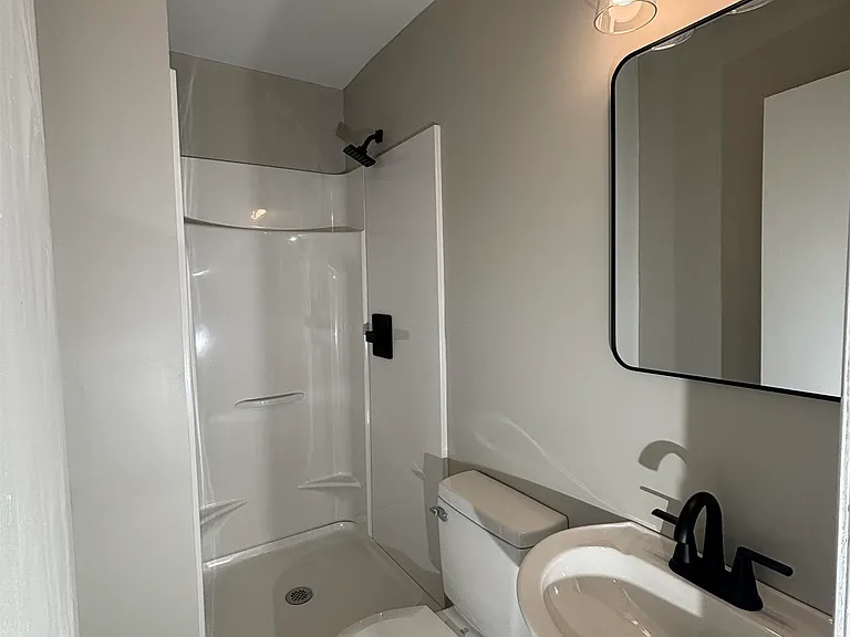 510 Clift Dr — Photo 23