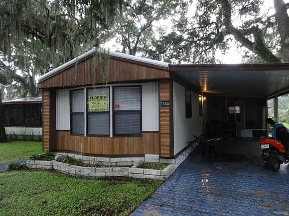 Nice long carport