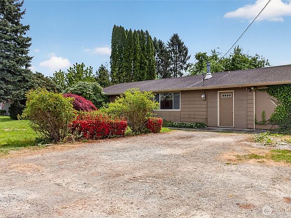 2nd image of 716 Murphy Way