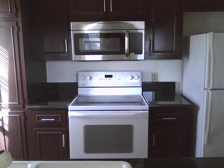 145 Coers Dr #4 — Photo 16