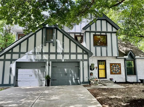 7900 Alden Ln, Lenexa, KS 66215