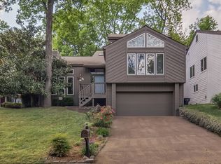 616 Harpeth Trace Dr, Nashville, TN 37221