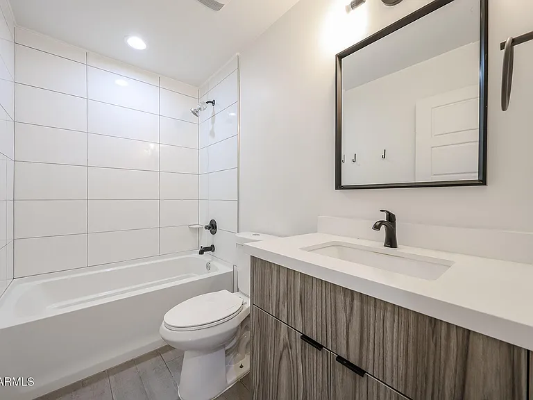 2651 N 71st Pl — Photo 37