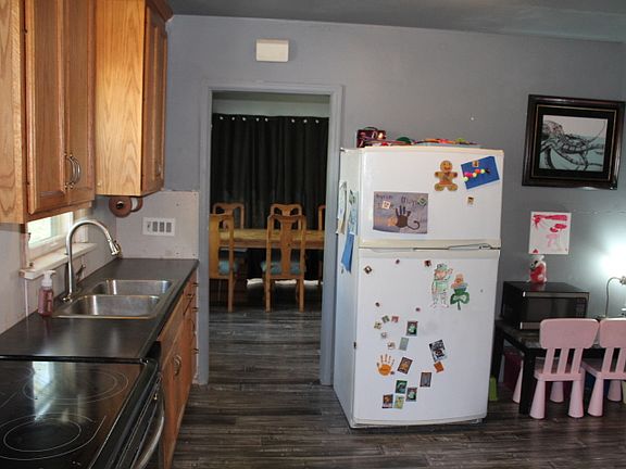 5th image of 1744 S Park St