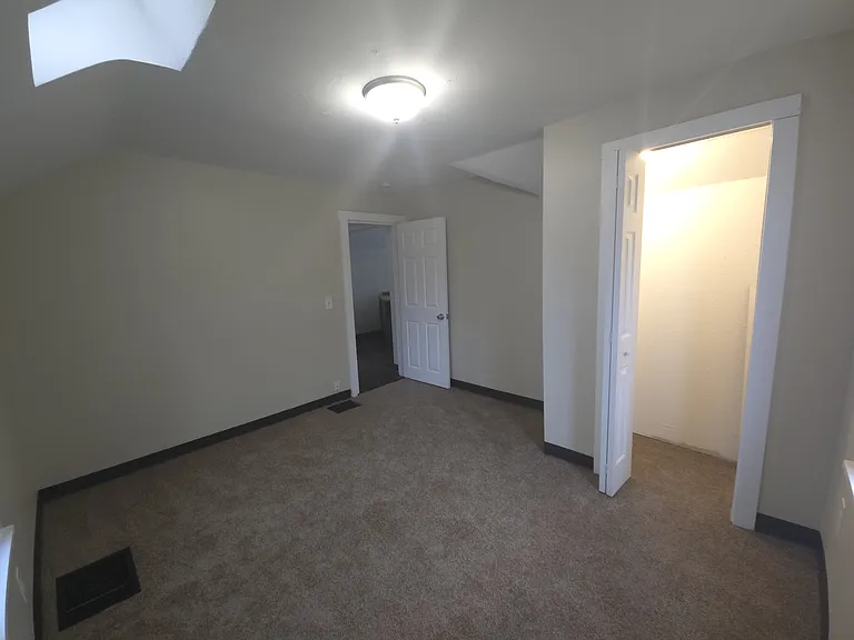 1430 Frederick Blvd — Photo 22