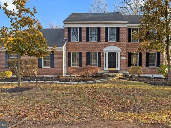7701 Lake Glen Dr, Glenn Dale, MD 20769