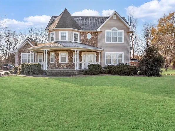 621 Millstone Way, Bowling Green, KY 42104