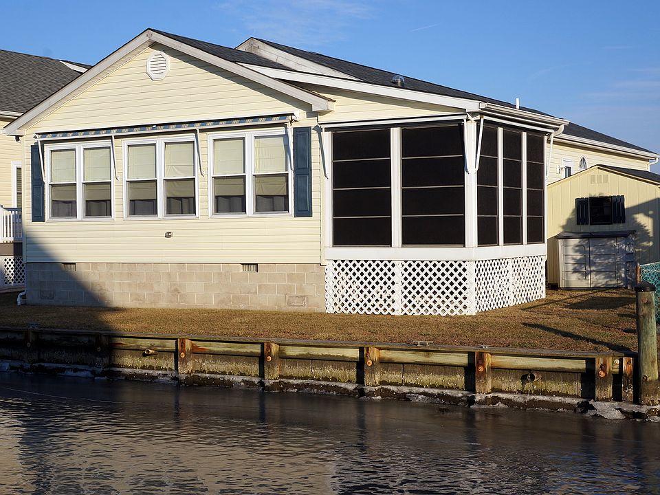 1st image of 37071 Mallard Dr