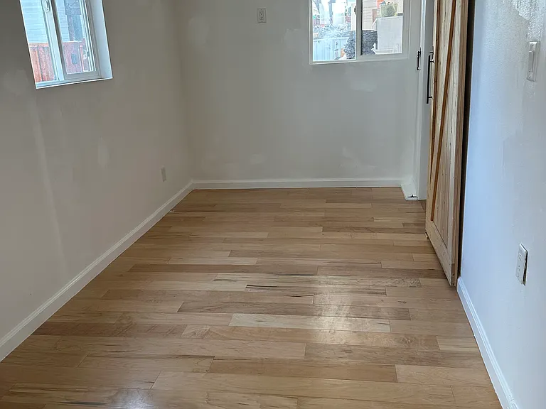 2212 Gramercy Ave #B — Photo 12
