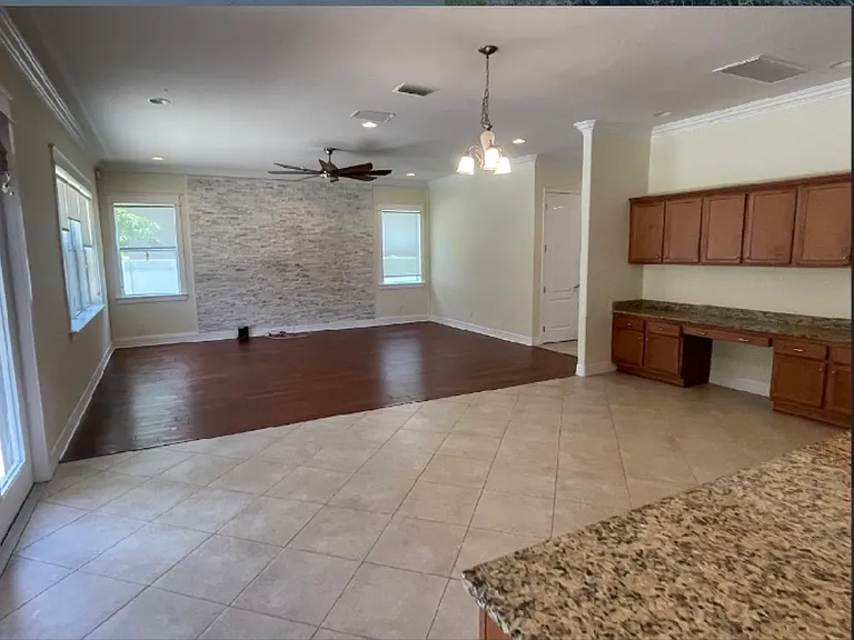 10531 Mistflower Ln — Photo 6