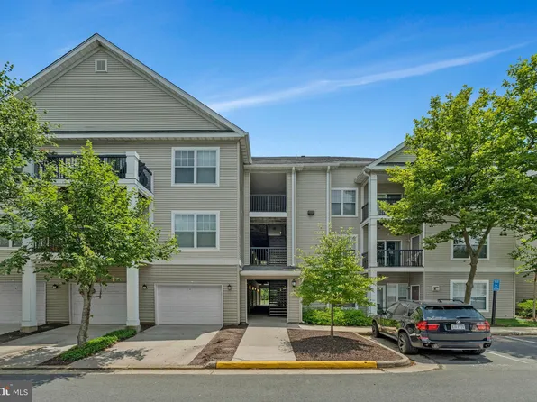 13329 Connor Dr APT G, Centreville, VA 20120
