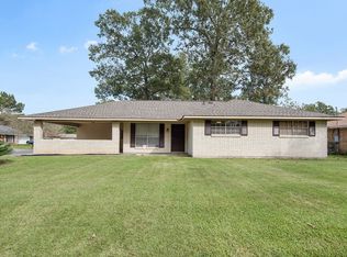 305 Laurie Lynn Dr, Baton Rouge, LA 70819