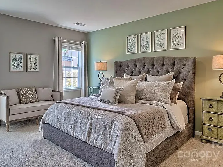 92 Ashelyn Park Dr — Photo 8