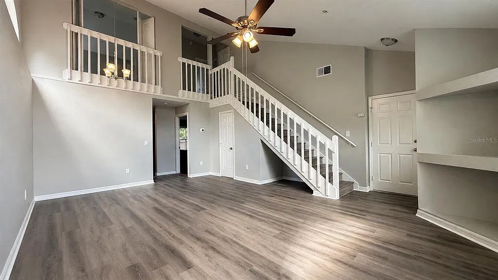 3 bed, 2.5 bath, 1397 sqft, $2,500 — Photo 2