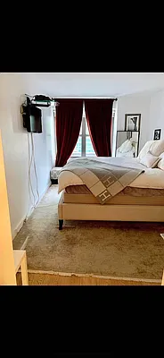 Bedroom, photo 1