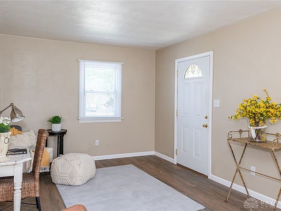4th image of 4337 Woodcliffe Ave