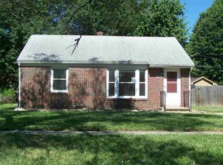 1827 S Parkwood Ln, Wichita, KS 67218