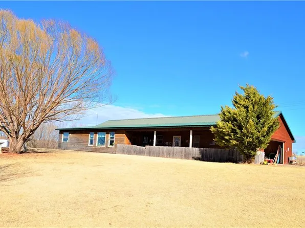 11749 N 2240th Rd, Cordell, OK 73632