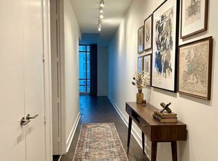 399 Adelaide St W #318, Toronto, ON M5V 1S1