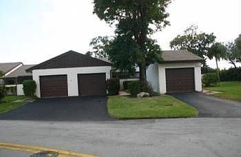 3rd image of 9364 Wedgewood Ln