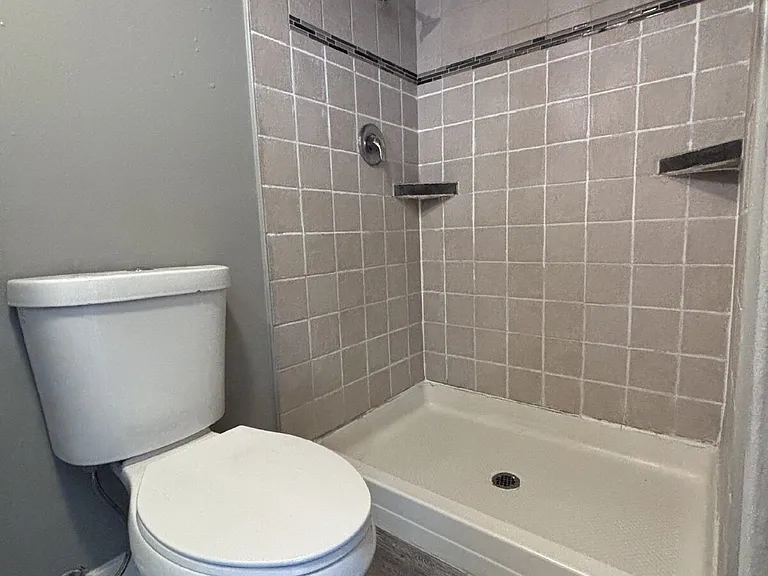 718 S Yakima Ave #3 — Photo 8