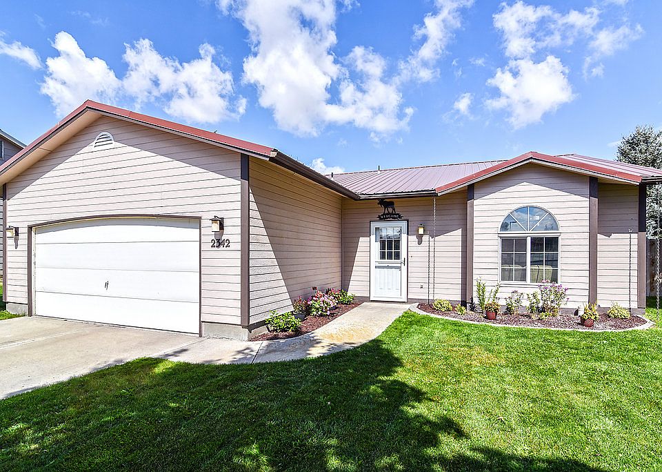 1st image of 2342 Genevieve Way