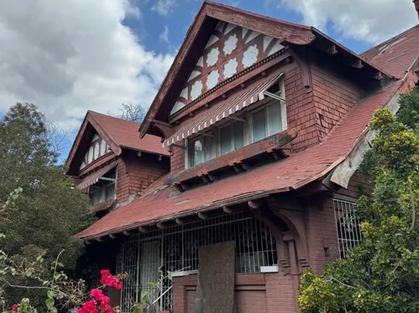 2756 Raymond Ave, Los Angeles, CA 90007