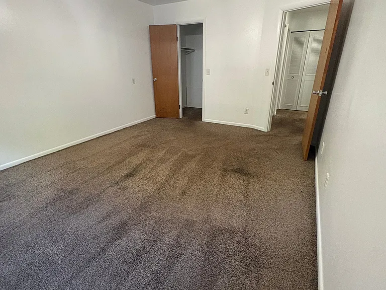 695 Capital Ave NE #16 — Photo 8