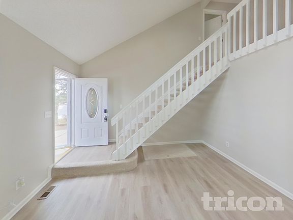 3rd image of 4432 Bramble Ln