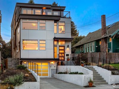 3727 Meridian Avenue N, Seattle, WA, 98103