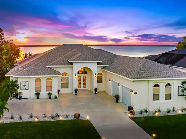 766 Sunset Pointe Dr, Confidential, FL 33852
