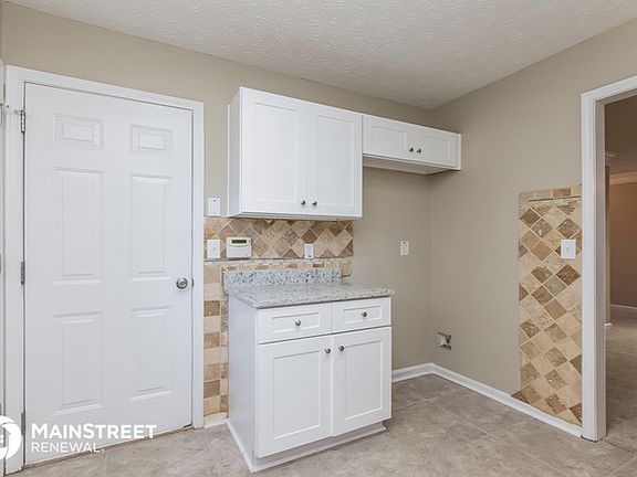 5th image of 3484 Pembrook Farm Way