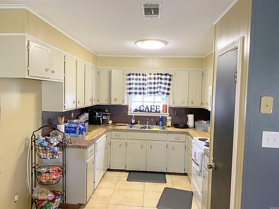 4th image of 1205 Donna Dr