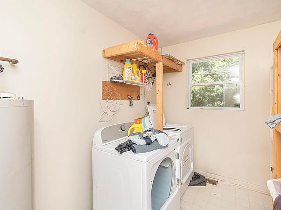 4th image of 2495 Buckshot Ln #2497