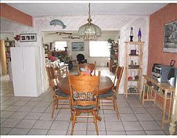 4th image of 1041 SW 83rd Ave