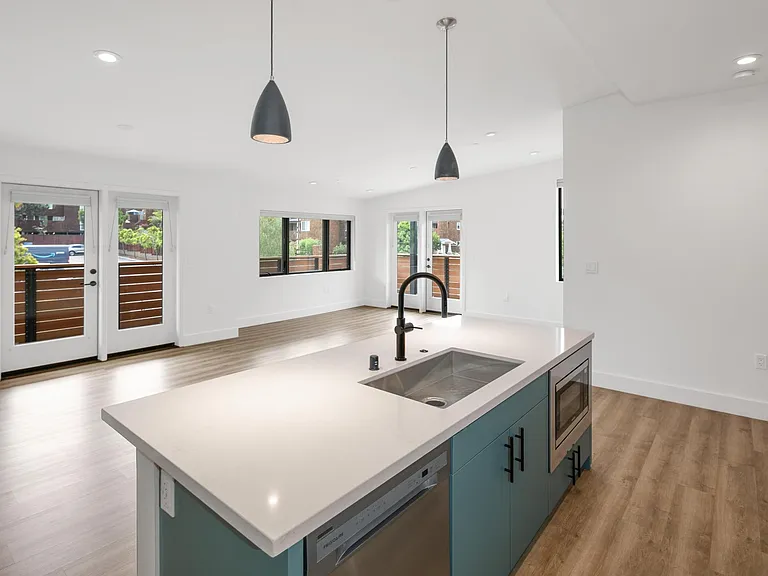 Sandbox Solana Beach — Photo 45