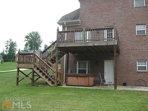 5th image of 871 Plymouth Dr