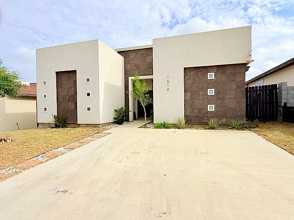 2nd image of 1614 Bilbao Dr