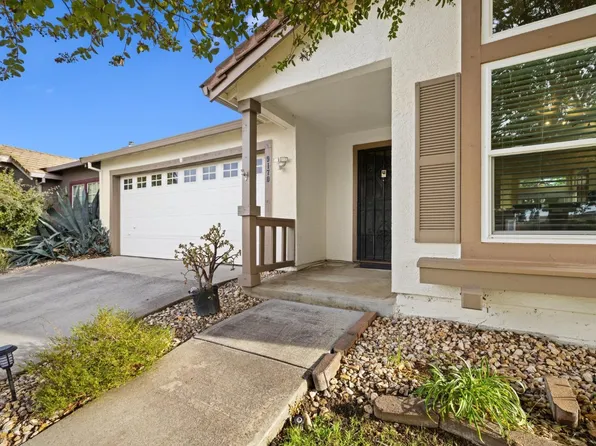 9170 Lakemont Dr, Elk Grove, CA 95624