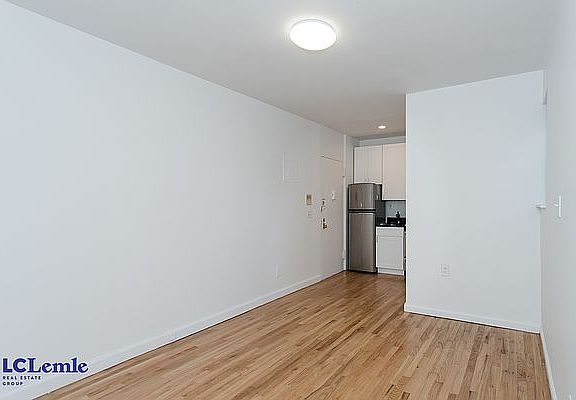 2nd image of 450-452 E 81st St #6B