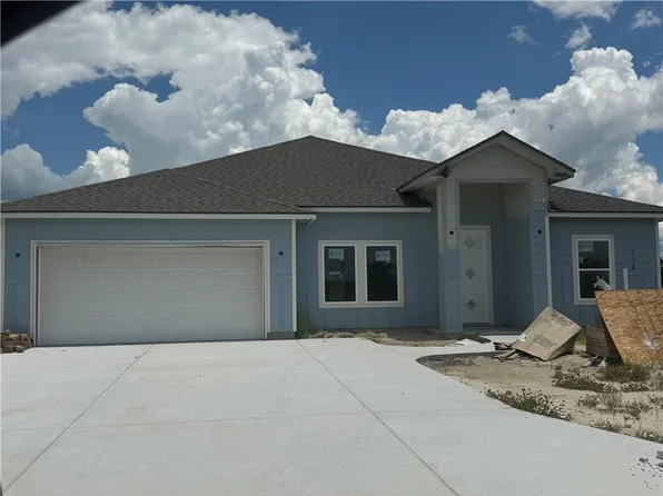 134 Heritage Park, Rockport, TX 78382
